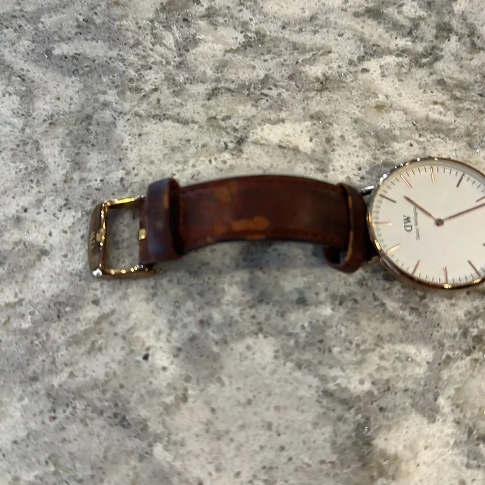 Daniel Wellington elevate your